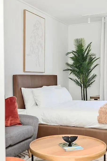 Apartment Chic Minimalist City Retreat Cape Town